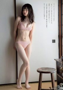 あかせあかり靠《戀上換裝娃娃》MV一戰成名美少女性感出擊