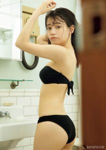 あかせあかり靠《戀上換裝娃娃》MV一戰成名美少女性感出擊