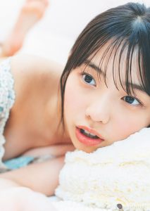 17歲菊地姬奈高中最後夏天寫真 美乳日漸成長D杯升到F杯！